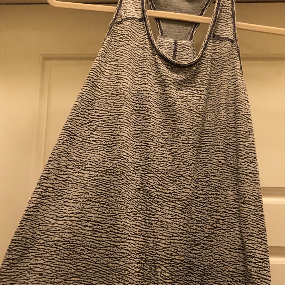 Lululemon tank top